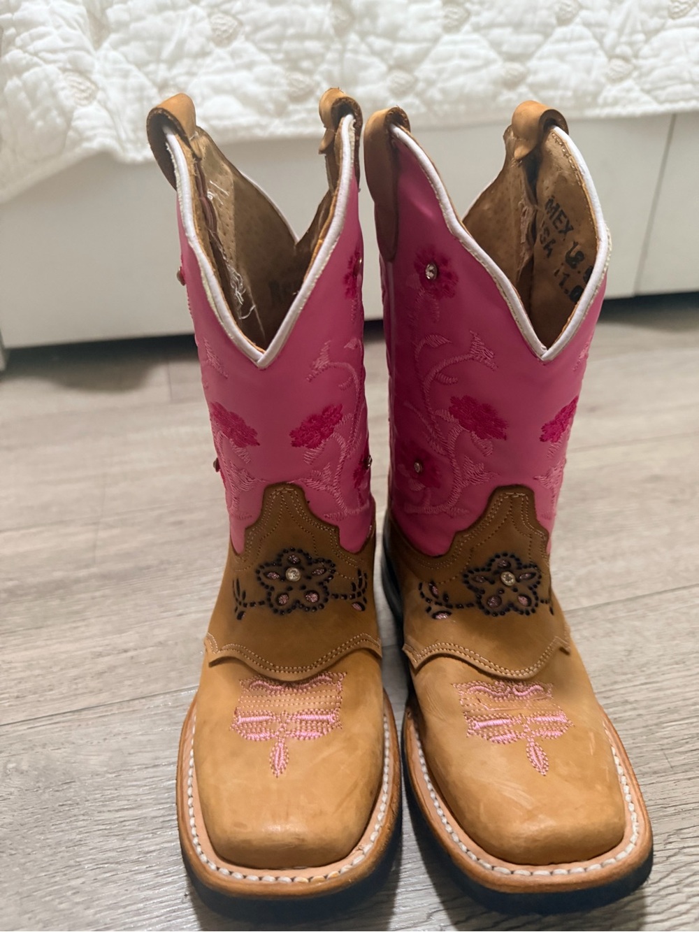 Girls Pink Embroidered Western Boots - Kids - Picture 3 of 3